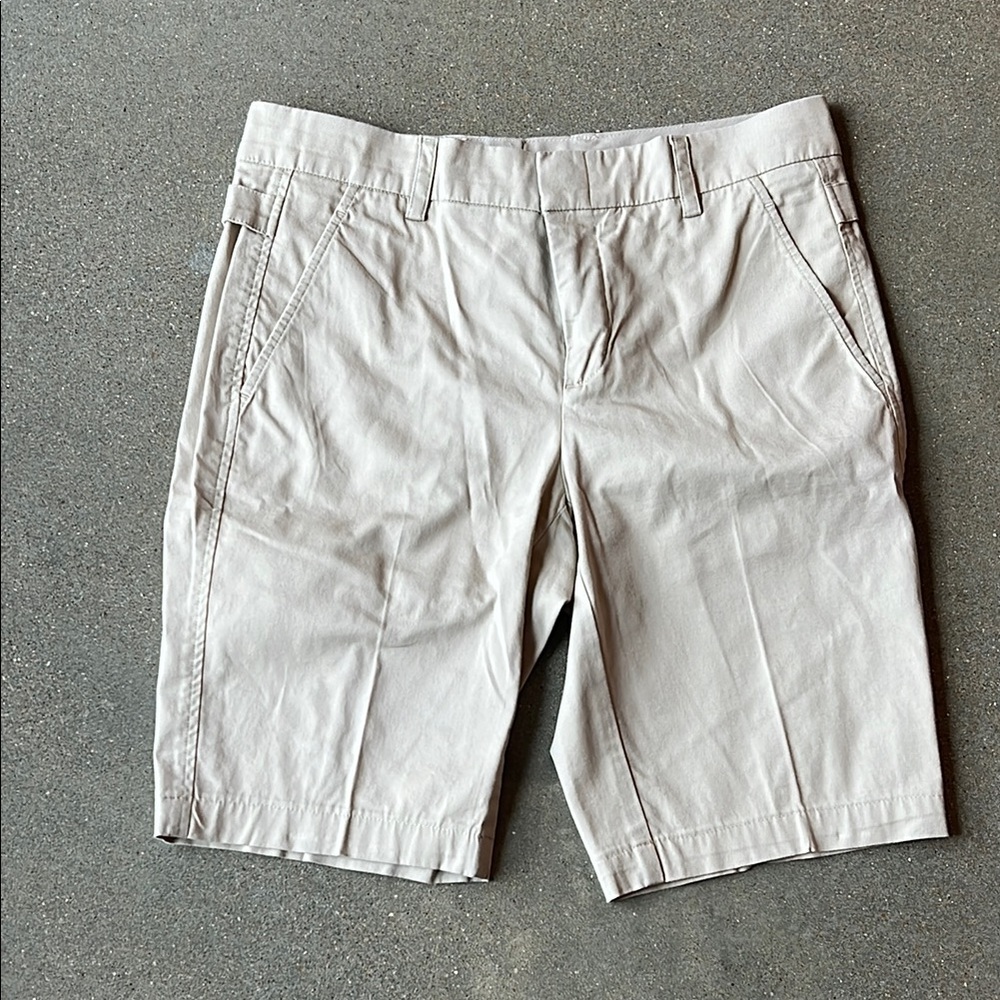 Vince Tan Bermuda Shorts